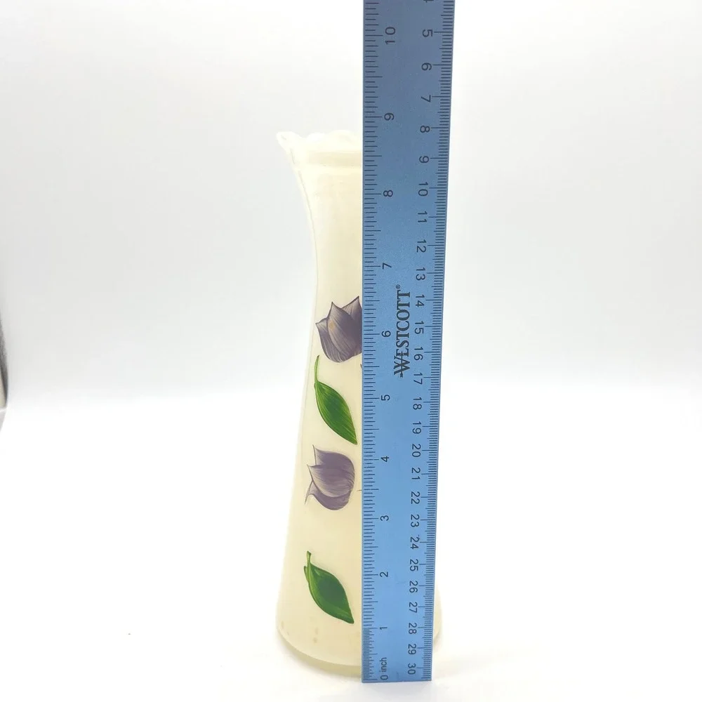 Ivory Floral Vase with Ruffled Edge Home Decor Bud Vase Flower Holder‎